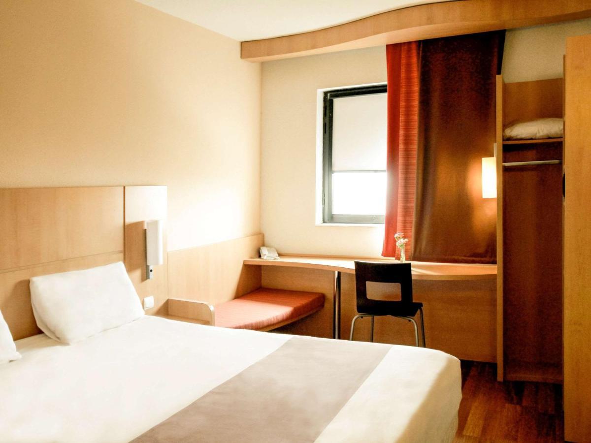Отель Ibis Константина Экстерьер фото
